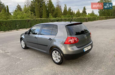 Хетчбек Volkswagen Golf 2006 в 