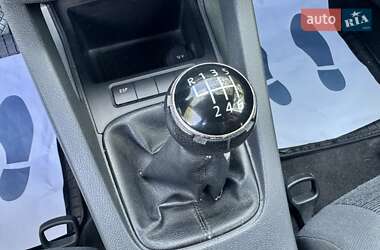 Хетчбек Volkswagen Golf 2005 в 