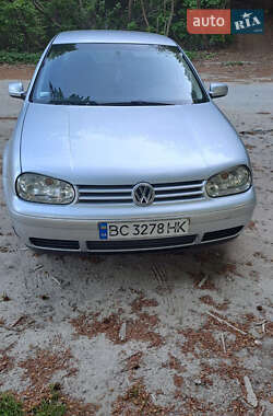 Хетчбек Volkswagen Golf 2002 в Львові