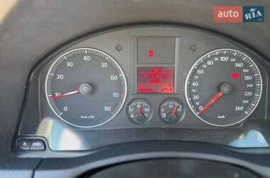Хэтчбек Volkswagen Golf 2007 в 