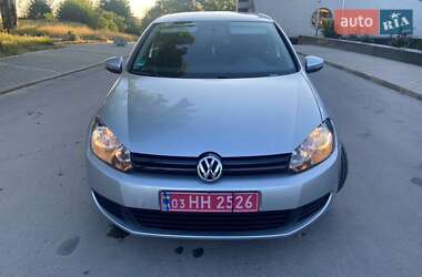 Хетчбек Volkswagen Golf 2008 в Запоріжжі
