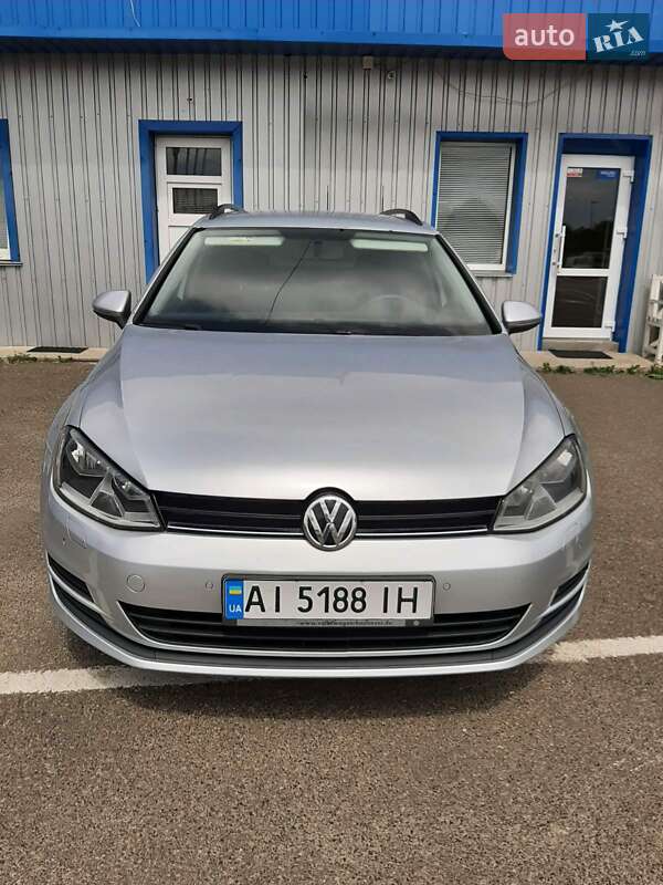 Універсал Volkswagen Golf 2016 в Києві