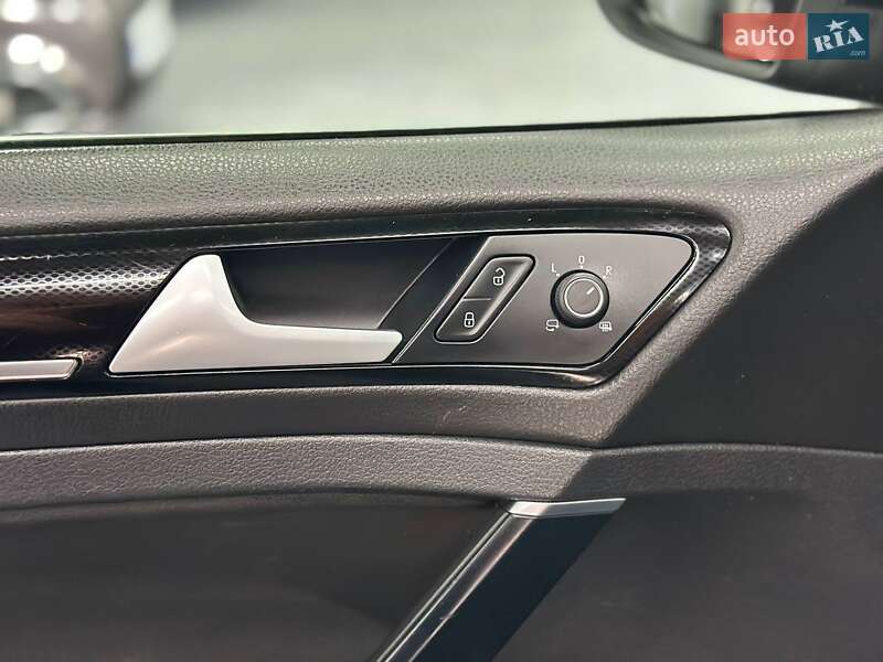 Універсал Volkswagen Golf 2015 в Кам'янському