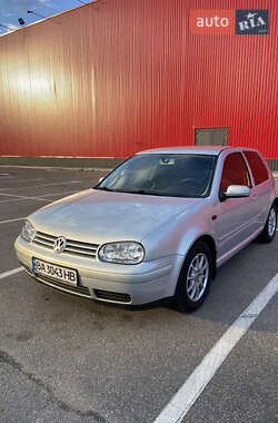 Хэтчбек Volkswagen Golf 1999 в Кропивницком