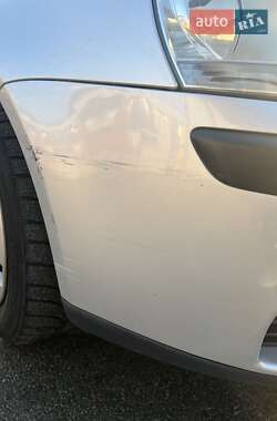 Хэтчбек Volkswagen Golf 2004 в 