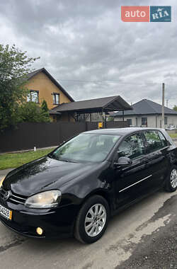 Хэтчбек Volkswagen Golf 2009 в 