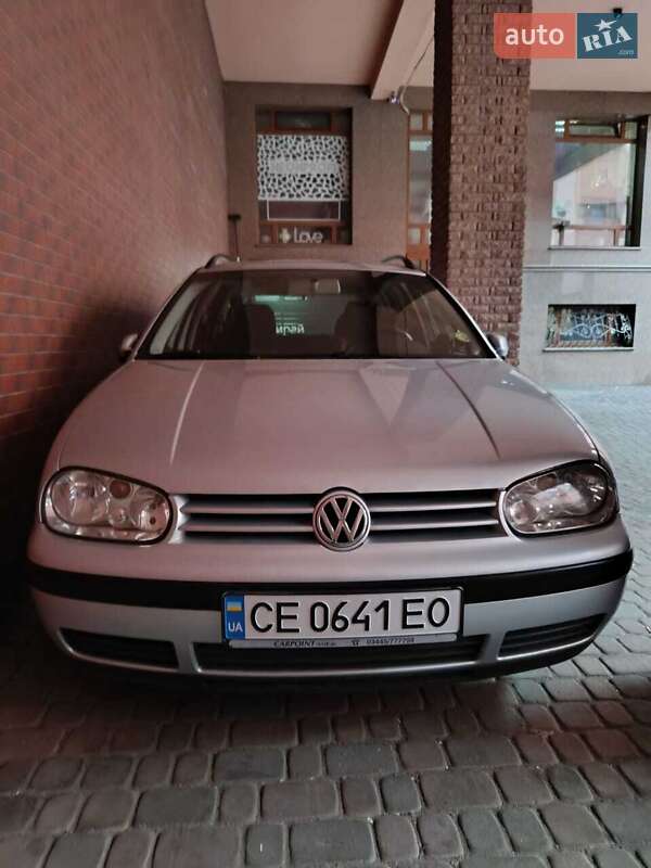 Volkswagen Golf 2003