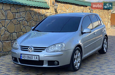 Хэтчбек Volkswagen Golf 2006 в Могилев-Подольске