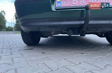 Хэтчбек Volkswagen Golf 2003 в 