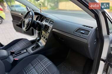 Универсал Volkswagen Golf 2015 в 