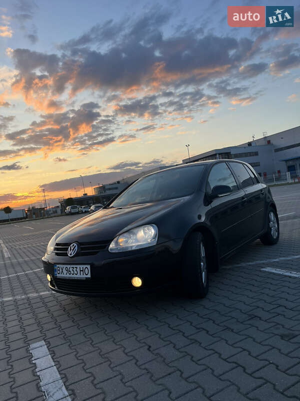 Хетчбек Volkswagen Golf 2007 в Хмельницькому
