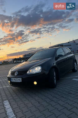 Хэтчбек Volkswagen Golf 2007 в 
