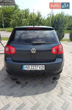 Хетчбек Volkswagen Golf 2006 в 