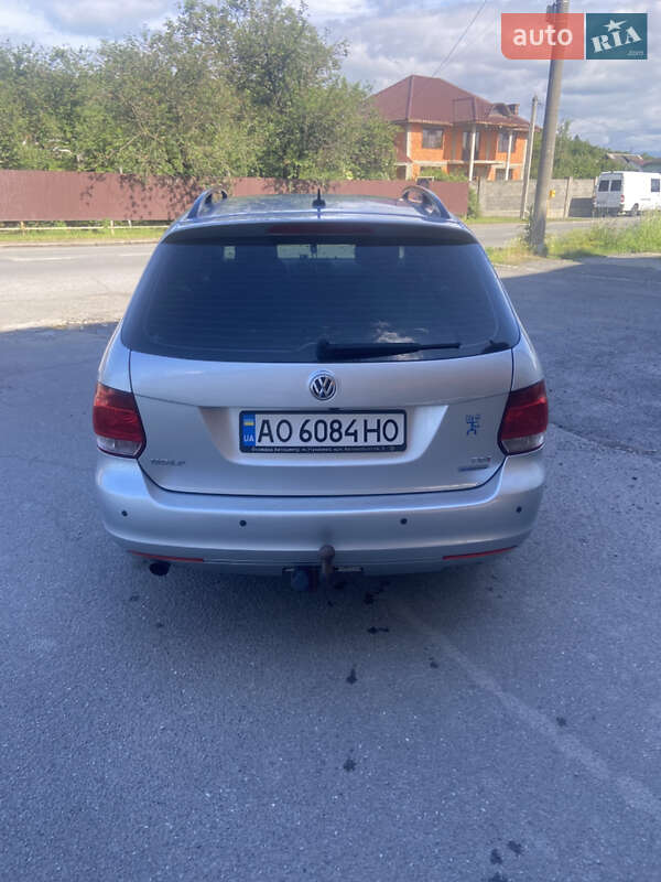 Универсал Volkswagen Golf 2010 в Мукачево