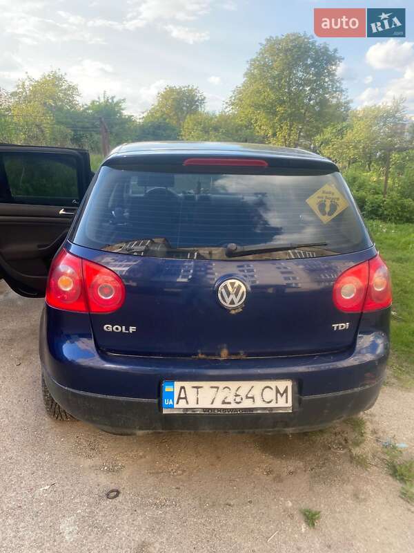 Хэтчбек Volkswagen Golf 2005 в Тернополе