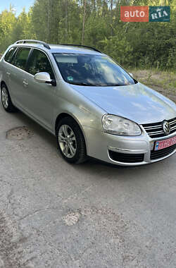 Универсал Volkswagen Golf 2009 в Томашгороде