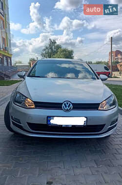 Универсал Volkswagen Golf 2015 в Полтаве