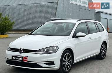 Універсал Volkswagen Golf 2020 в Львові