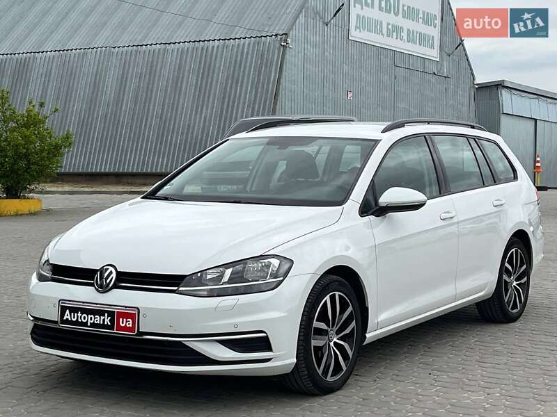 Универсал Volkswagen Golf 2020 в 