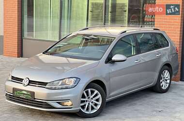 Універсал Volkswagen Golf 2019 в 