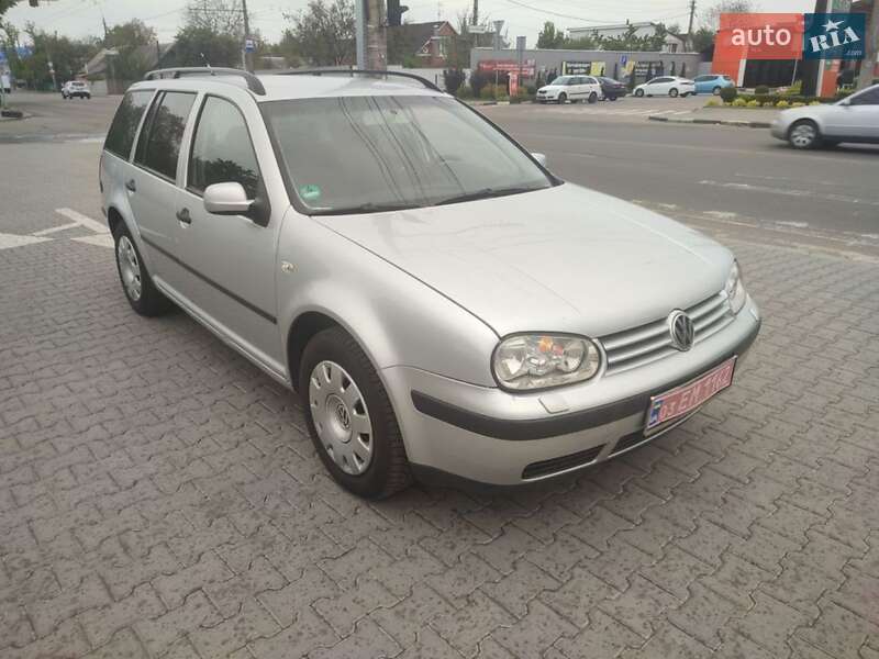 Универсал Volkswagen Golf 2003 в 