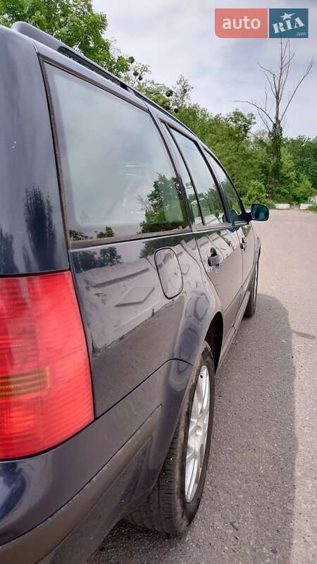 Універсал Volkswagen Golf 1999 в Харкові