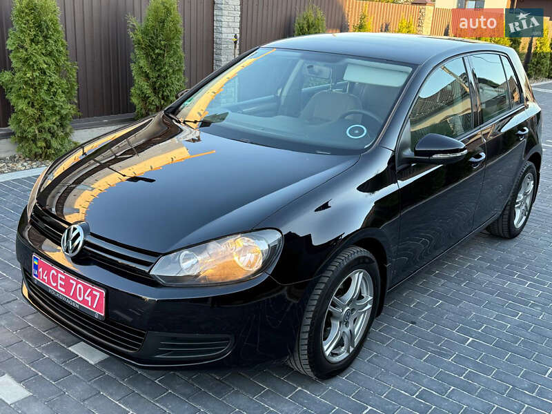 Хетчбек Volkswagen Golf 2010 в Вінниці