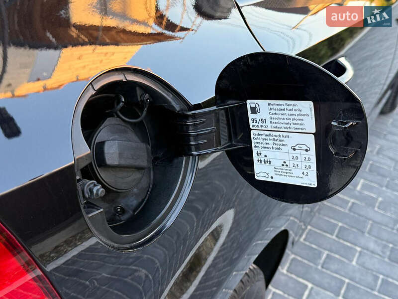 Хетчбек Volkswagen Golf 2010 в Вінниці