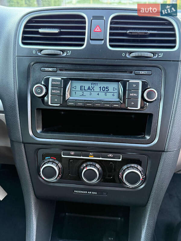 Хетчбек Volkswagen Golf 2010 в Вінниці