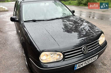 Універсал Volkswagen Golf 2003 в 
