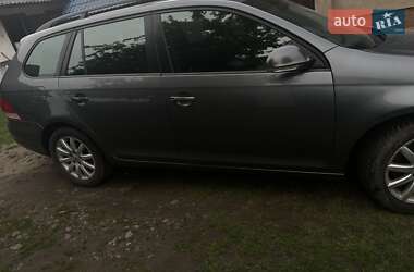 Универсал Volkswagen Golf 2009 в Радивилове