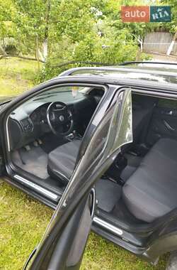Універсал Volkswagen Golf 2000 в 