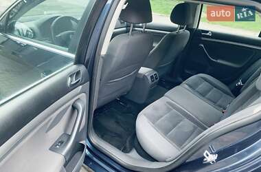 Універсал Volkswagen Golf 2009 в 