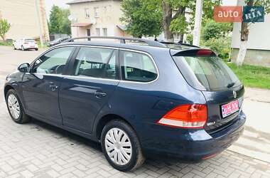 Універсал Volkswagen Golf 2009 в 