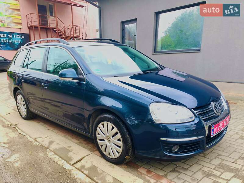 Універсал Volkswagen Golf 2009 в 