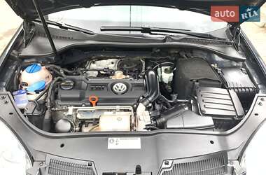 Універсал Volkswagen Golf 2009 в 