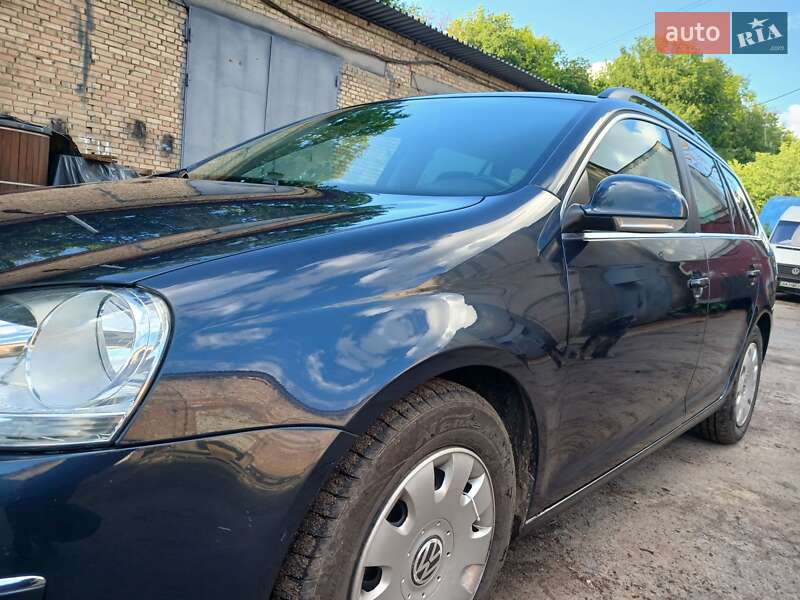 Универсал Volkswagen Golf 2008 в Гадяче