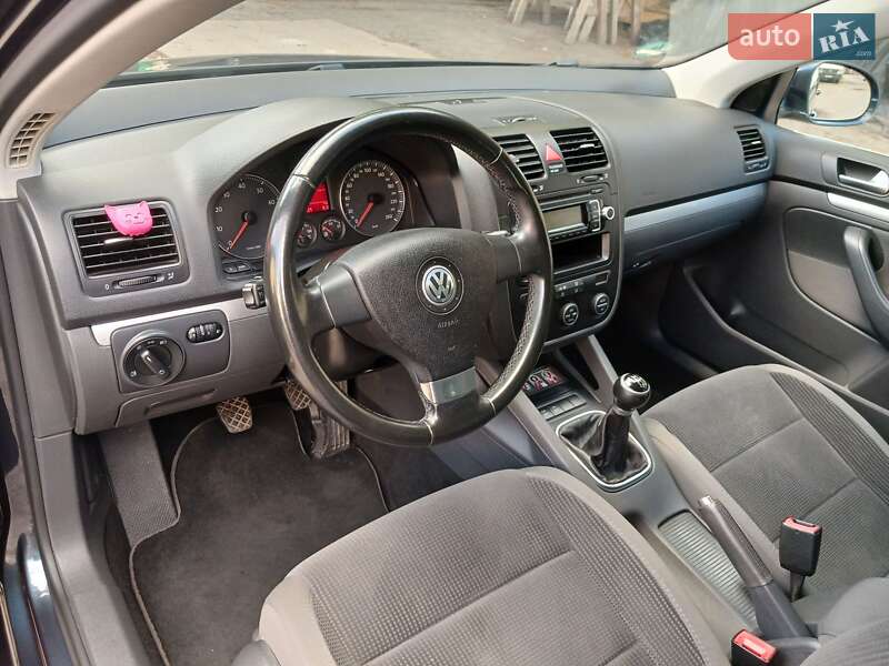 Универсал Volkswagen Golf 2008 в Гадяче