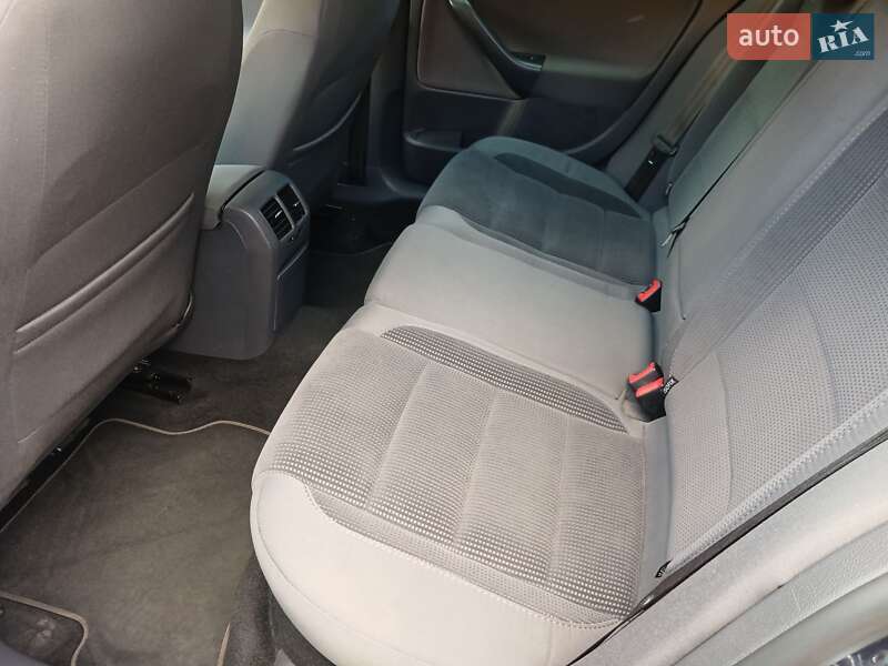 Универсал Volkswagen Golf 2008 в Гадяче