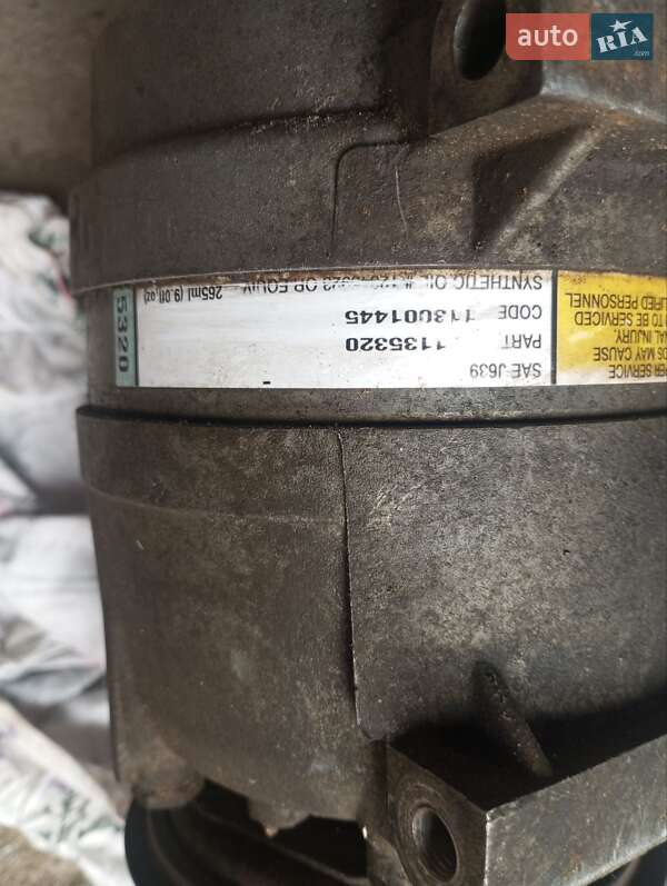 Універсал Volkswagen Golf 2001 в Долині