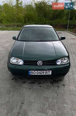 Хетчбек Volkswagen Golf 1998 в 