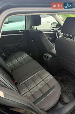 Універсал Volkswagen Golf 2013 в 