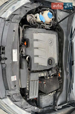 Універсал Volkswagen Golf 2013 в 