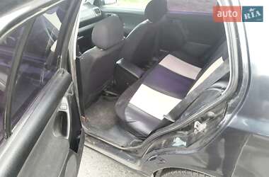 Хетчбек Volkswagen Golf 1995 в 