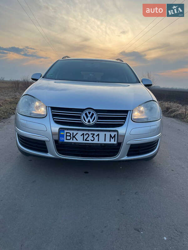 Универсал Volkswagen Golf 2008 в 