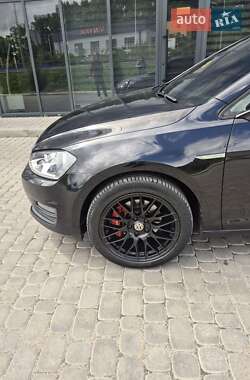 Универсал Volkswagen Golf 2014 в 