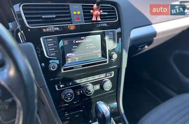 Универсал Volkswagen Golf 2014 в 