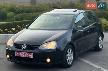 Хэтчбек Volkswagen Golf 2004 в Запорожье