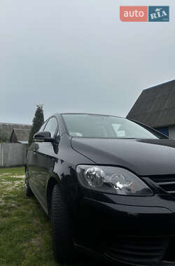 Хэтчбек Volkswagen Golf 2005 в Камне-Каширском