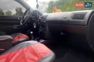 Универсал Volkswagen Golf 2001 в 